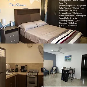 Departamento Orellana 11 Apartment